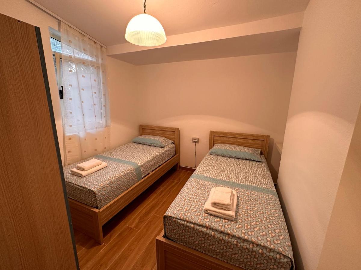 Teo's Apartamento Golem (Tirana)